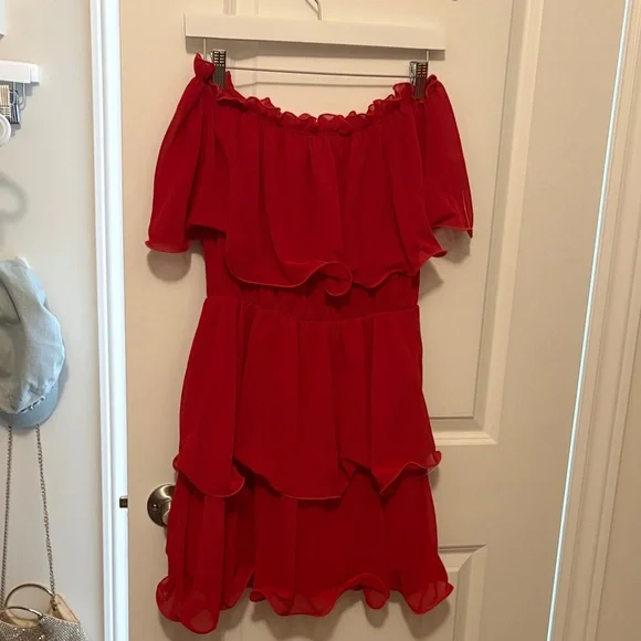 2/15$ PrettyLittleThing Red Off-Shoulder Ruffle Mini Dress - Picture 2 of 3